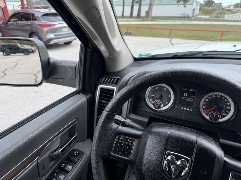 RAM 3500 SLT 4x4 Crew Cab 8' Box 2018