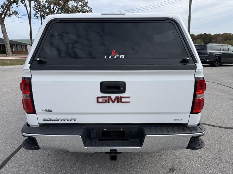 GMC Sierra 1500 4WD Crew Cab 143.5" SLT 2015