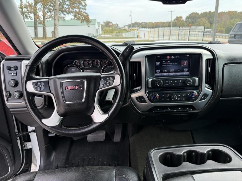 GMC Sierra 1500 4WD Crew Cab 143.5" SLT 2015