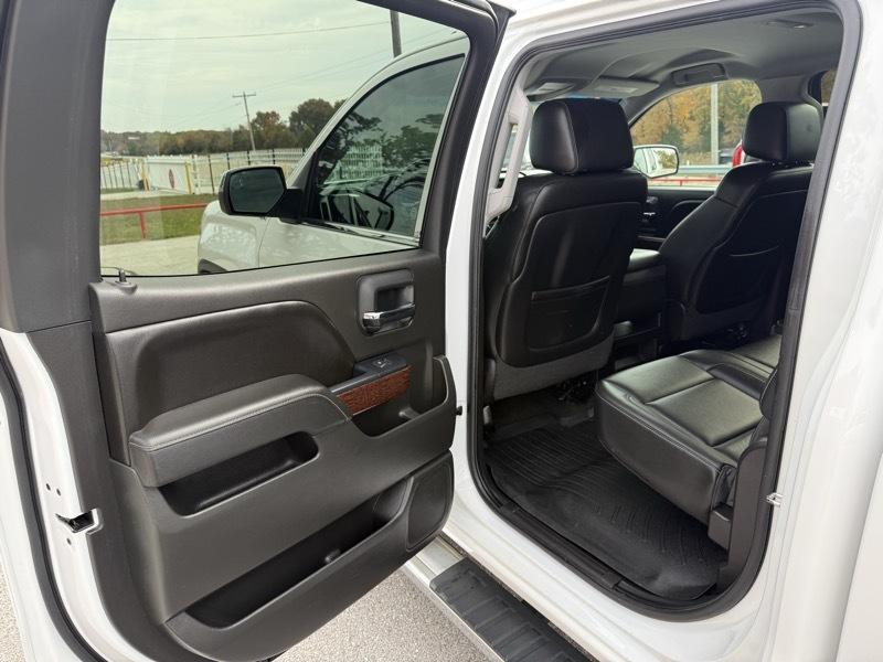 GMC Sierra 1500 4WD Crew Cab 143.5" SLT 2015