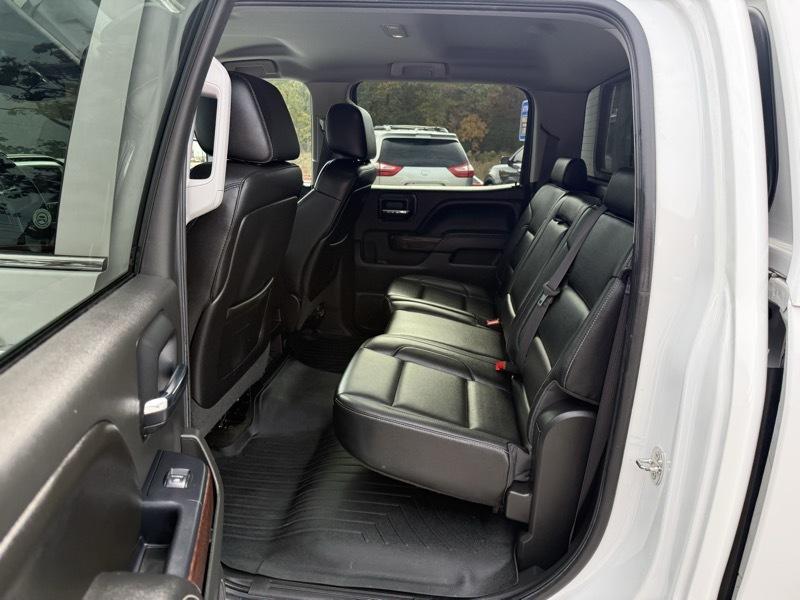 GMC Sierra 1500 4WD Crew Cab 143.5" SLT 2015
