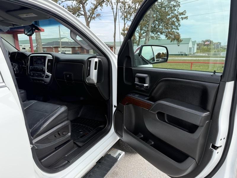 GMC Sierra 1500 4WD Crew Cab 143.5" SLT 2015