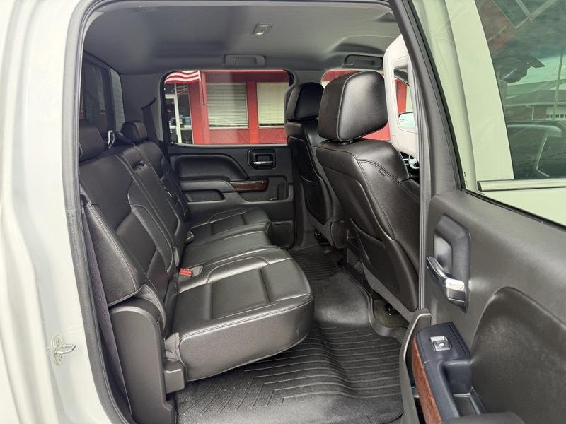 GMC Sierra 1500 4WD Crew Cab 143.5" SLT 2015