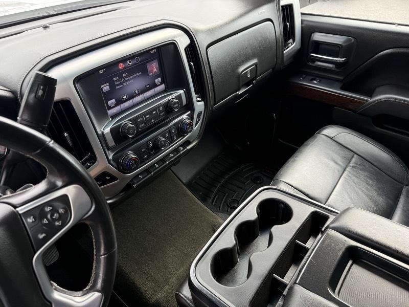 GMC Sierra 1500 4WD Crew Cab 143.5" SLT 2015