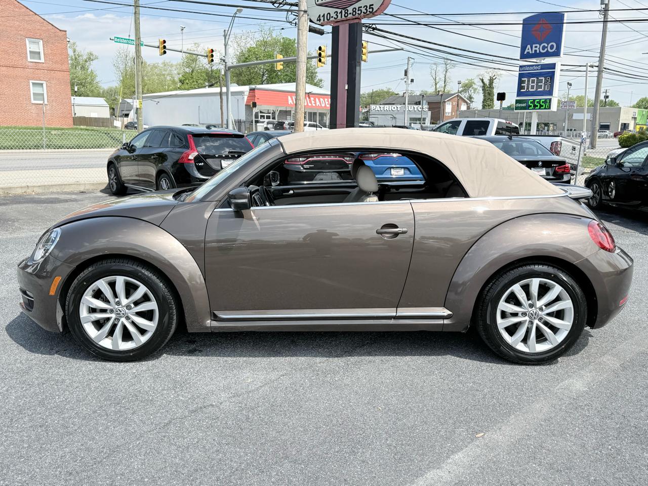 Volkswagen Beetle Convertible 2dr DSG 2.0L TDI 2013