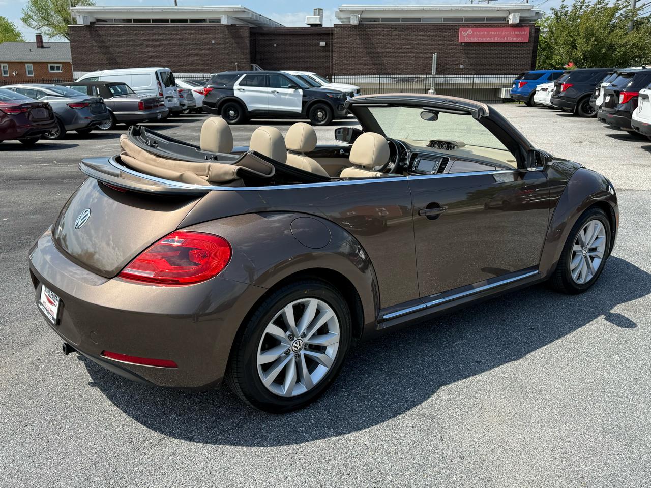 Volkswagen Beetle Convertible 2dr DSG 2.0L TDI 2013