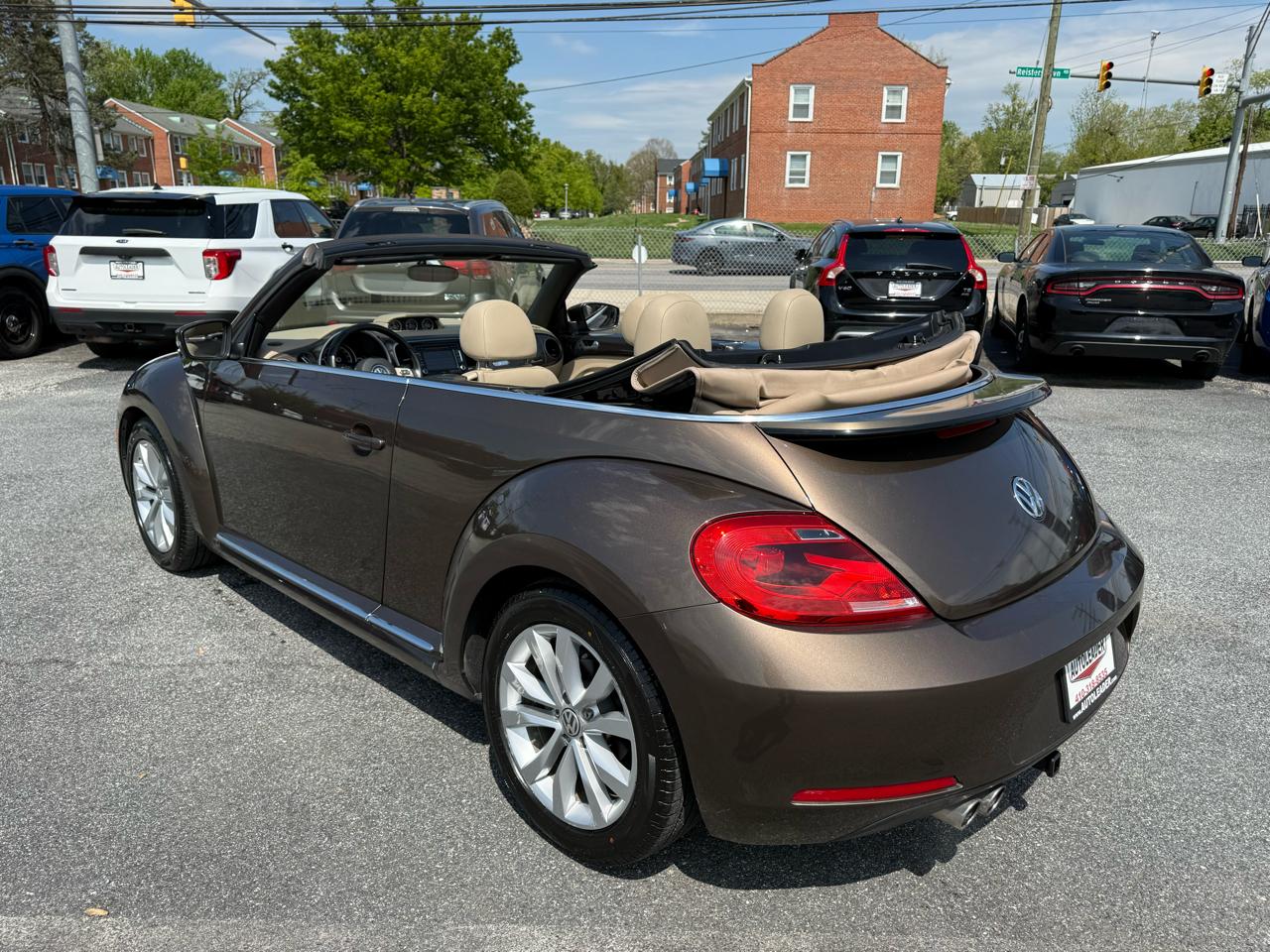 Volkswagen Beetle Convertible 2dr DSG 2.0L TDI 2013