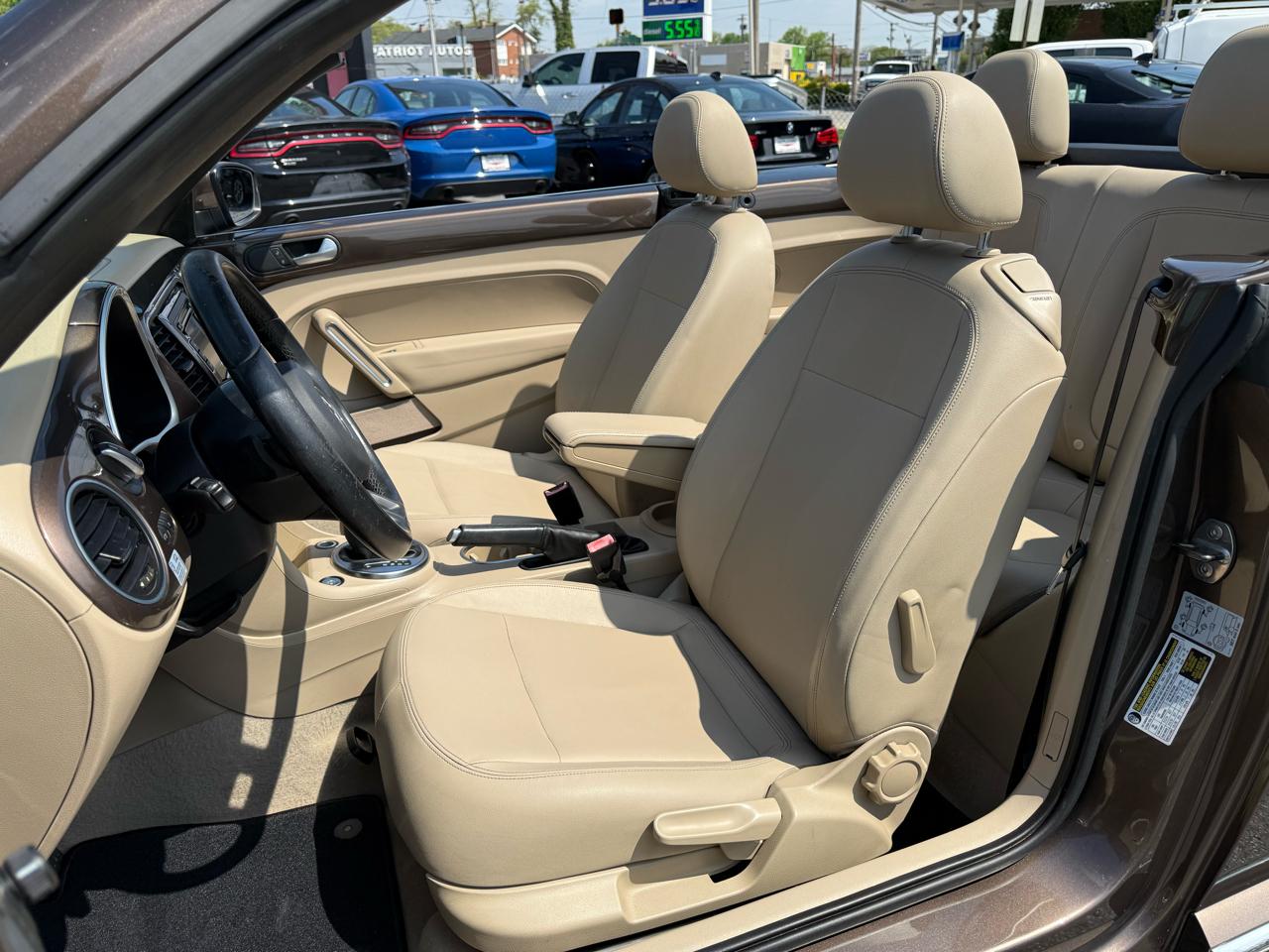 Volkswagen Beetle Convertible 2dr DSG 2.0L TDI 2013