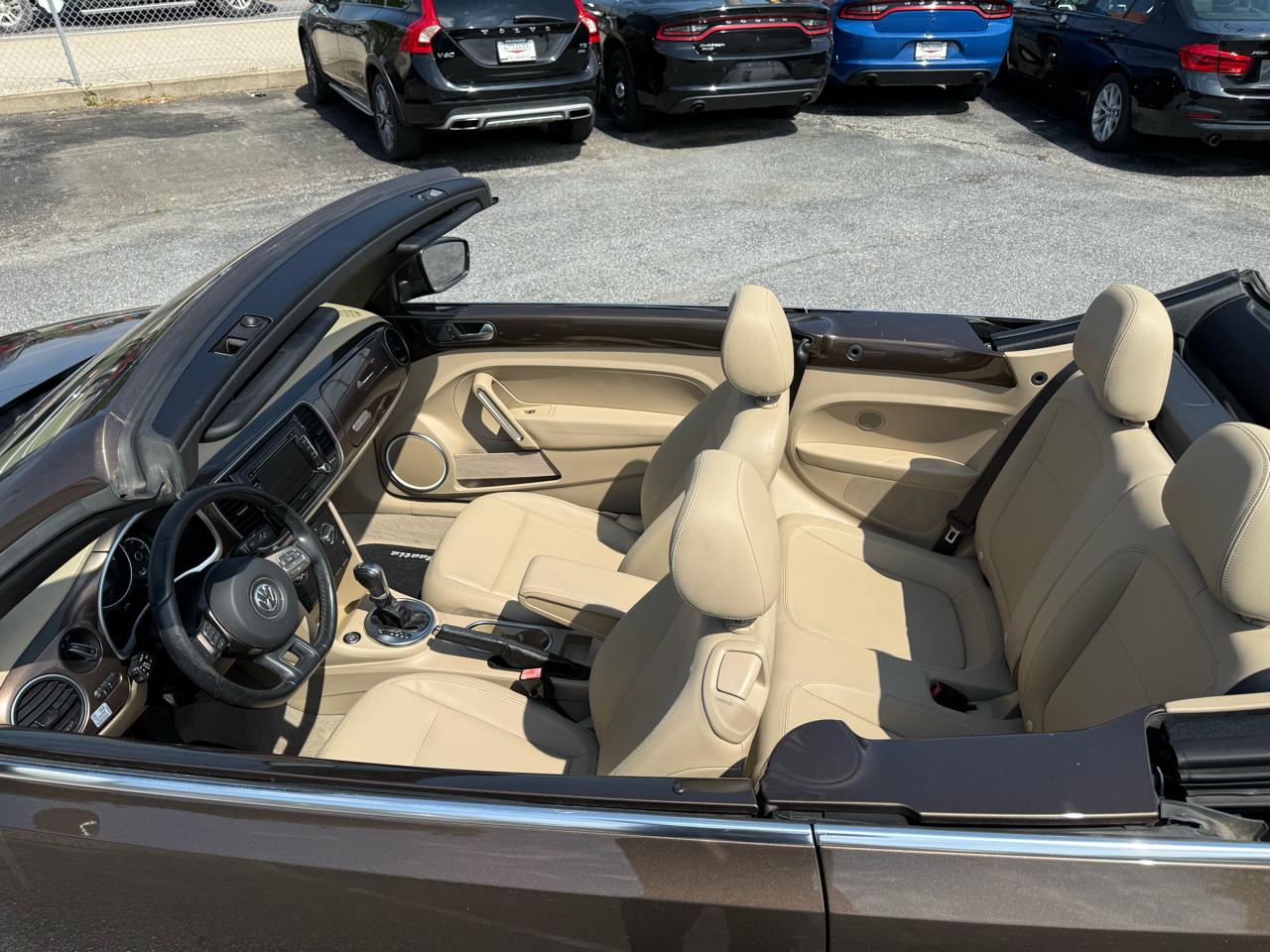 Volkswagen Beetle Convertible 2dr DSG 2.0L TDI 2013