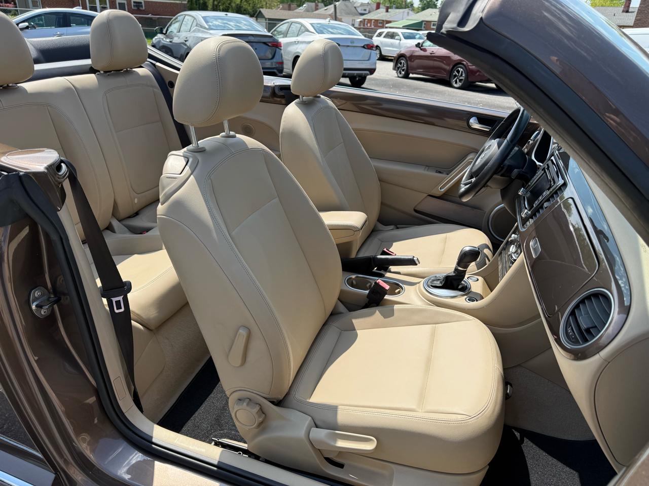 Volkswagen Beetle Convertible 2dr DSG 2.0L TDI 2013