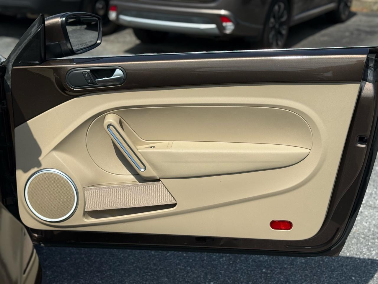 Volkswagen Beetle Convertible 2dr DSG 2.0L TDI 2013