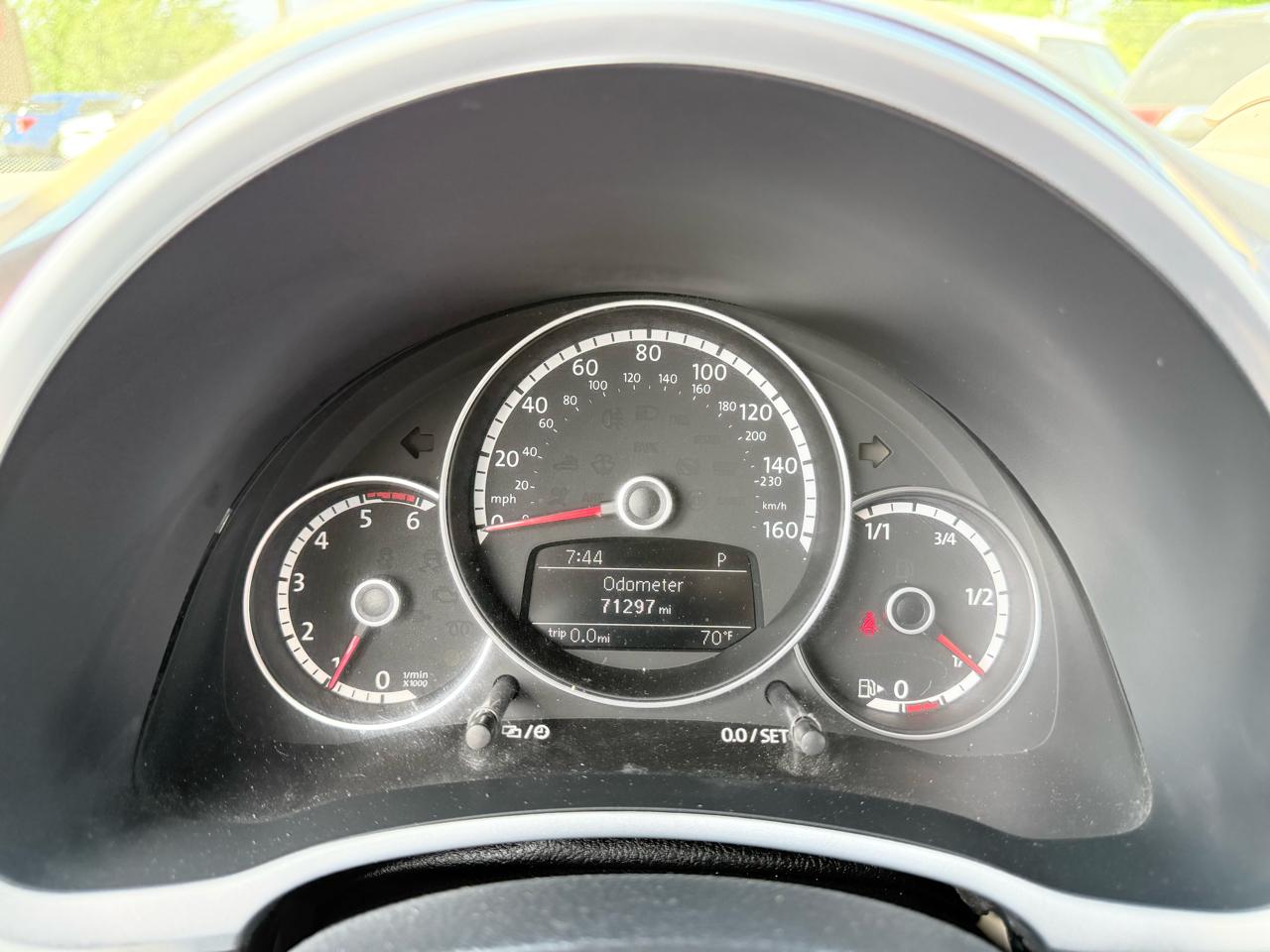 Volkswagen Beetle Convertible 2dr DSG 2.0L TDI 2013