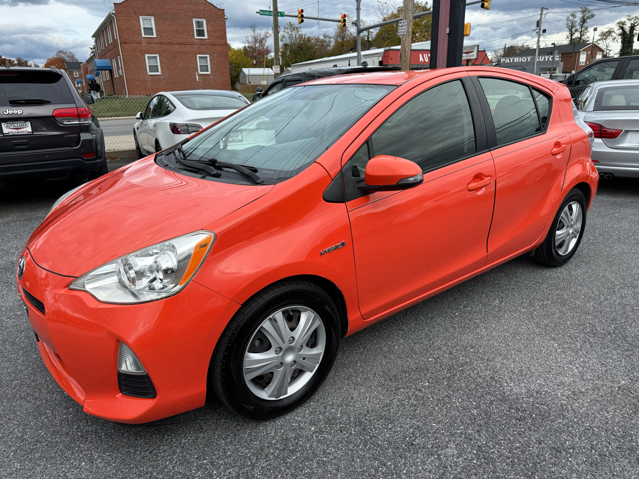 Toyota Prius c 5dr HB Three (Natl) 2014 Toyota Prius c 5dr HB Three (Natl) 2014