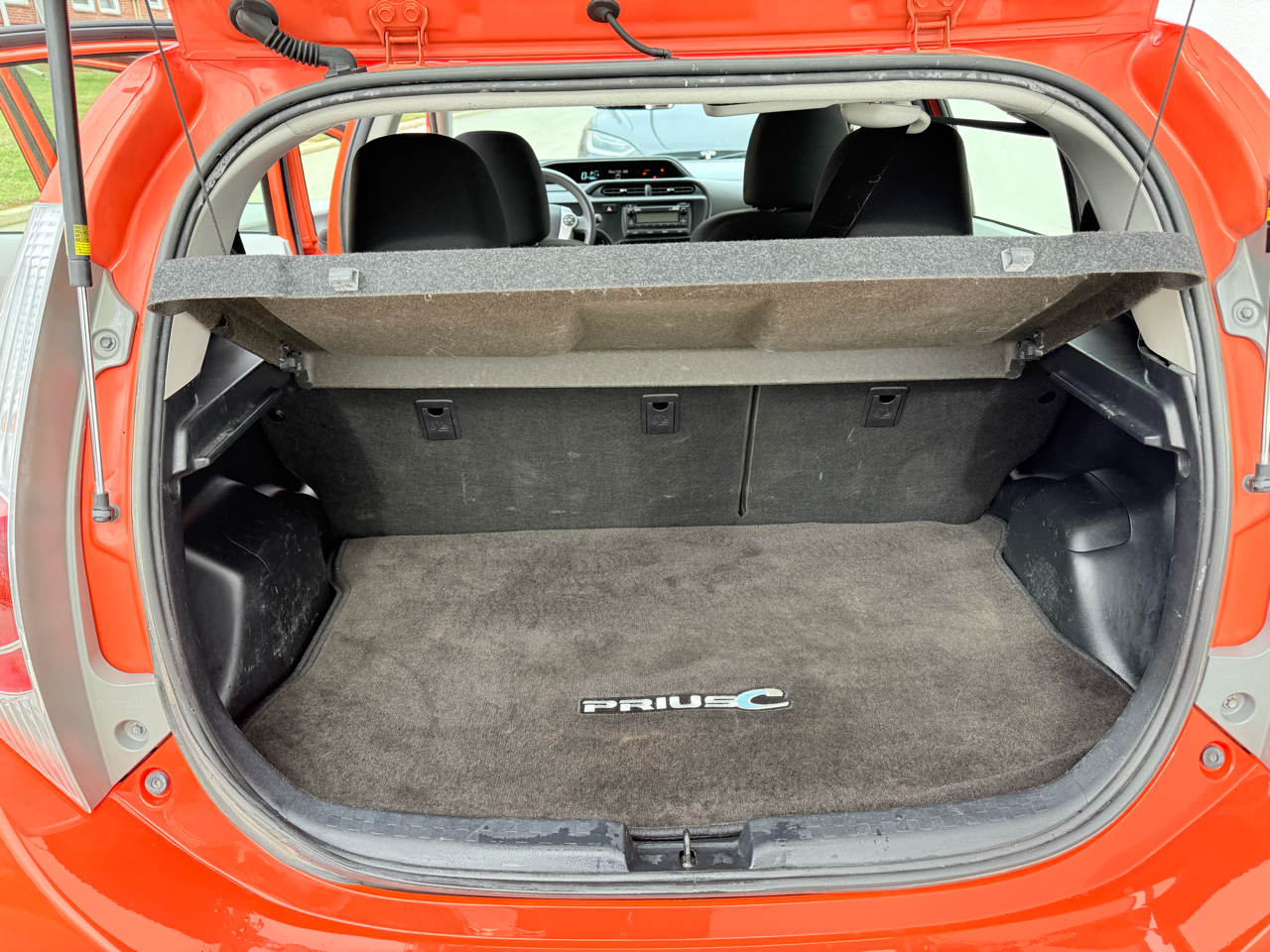 Toyota Prius c 5dr HB Three (Natl) 2014 Toyota Prius c 5dr HB Three (Natl) 2014