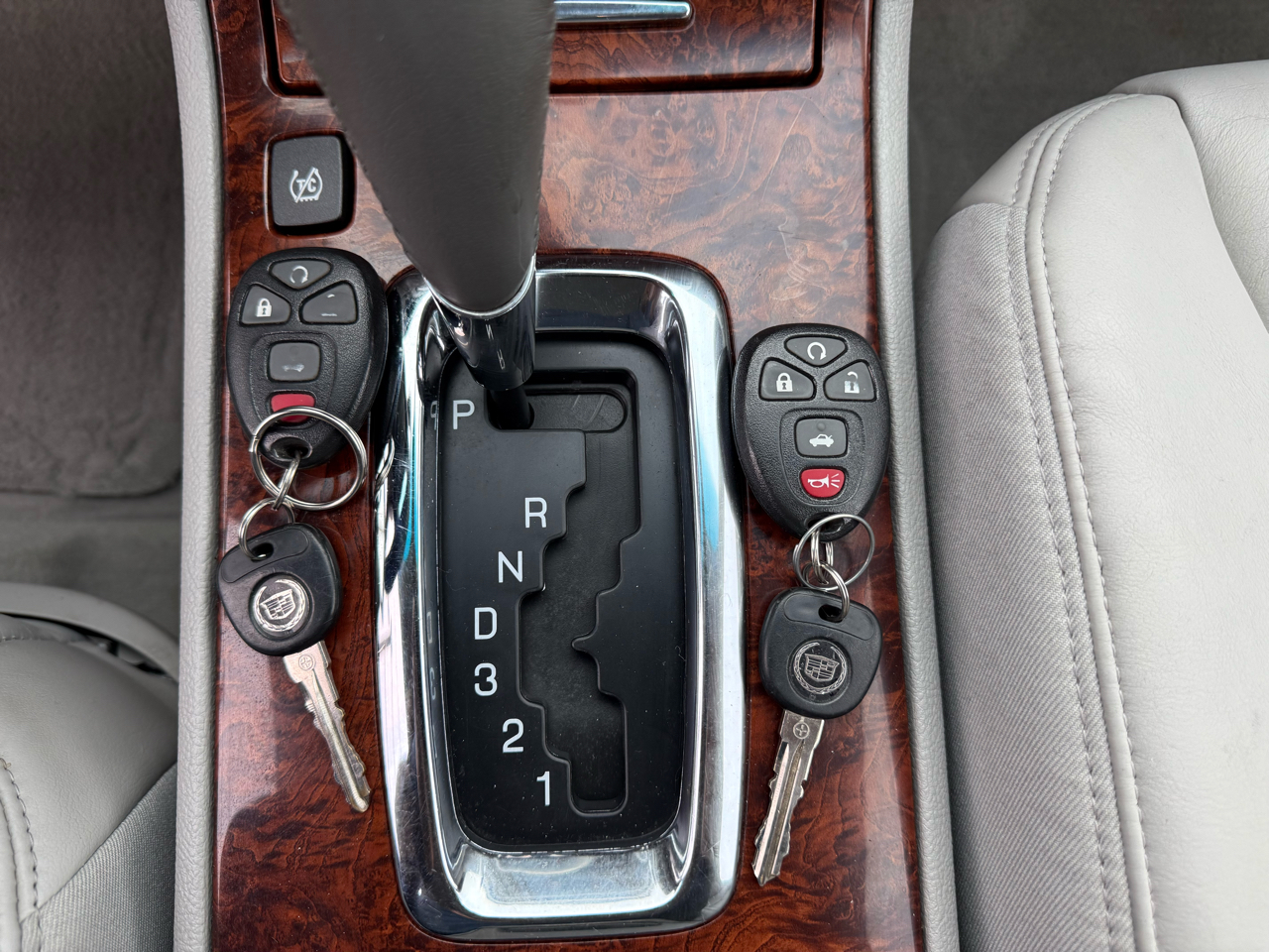 Cadillac DTS 4dr Sdn w/1SC 2006