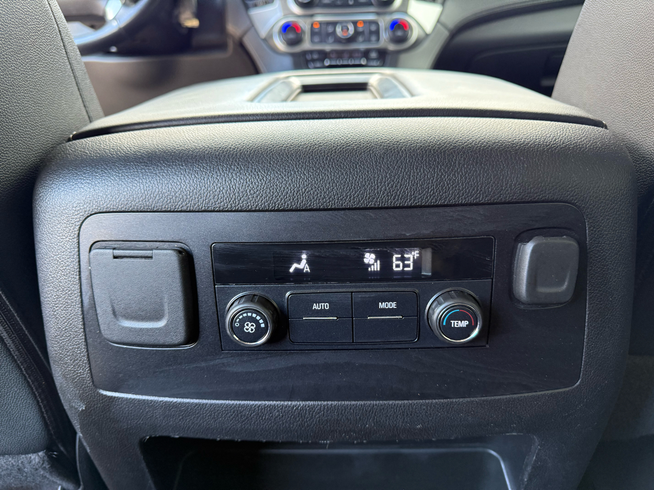 Chevrolet Suburban 4WD 4dr LS 2020 Chevrolet Suburban 4WD 4dr LS 2020