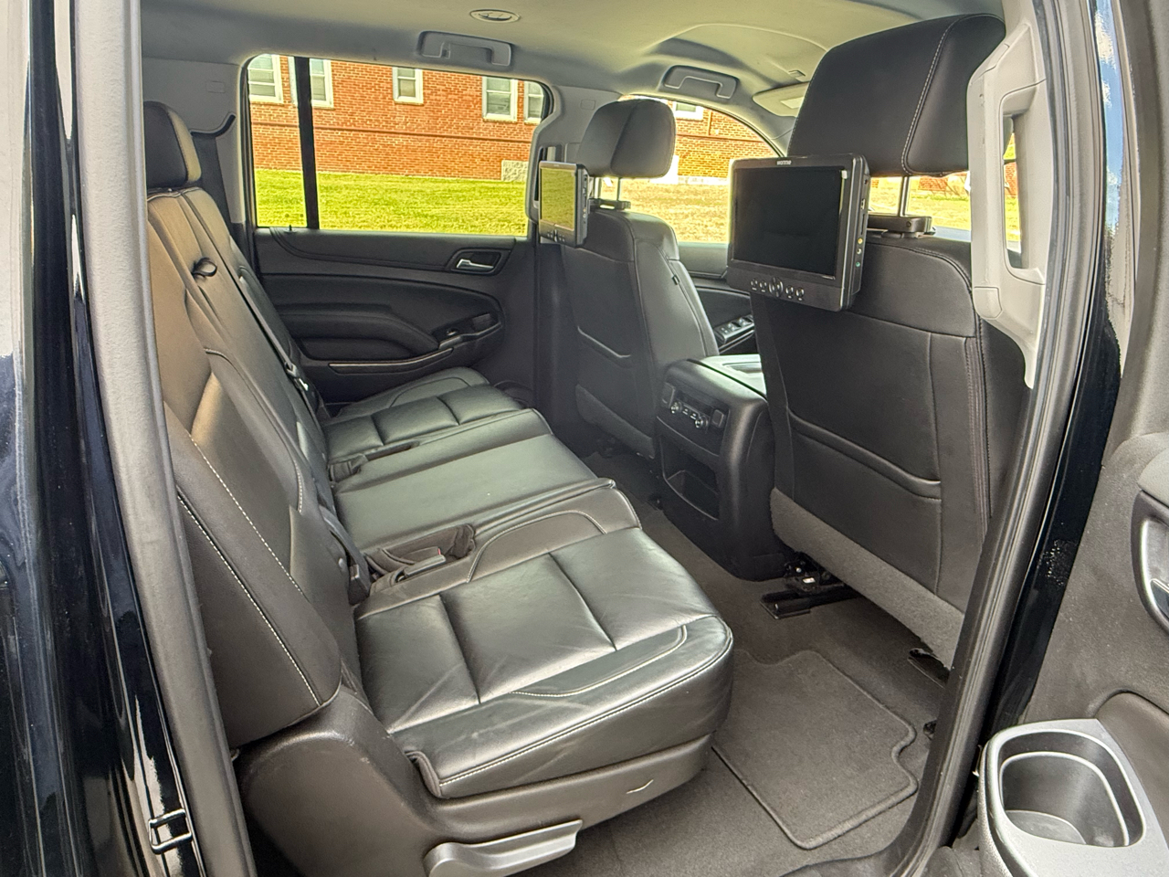 Chevrolet Suburban 4WD 4dr LS 2020 Chevrolet Suburban 4WD 4dr LS 2020