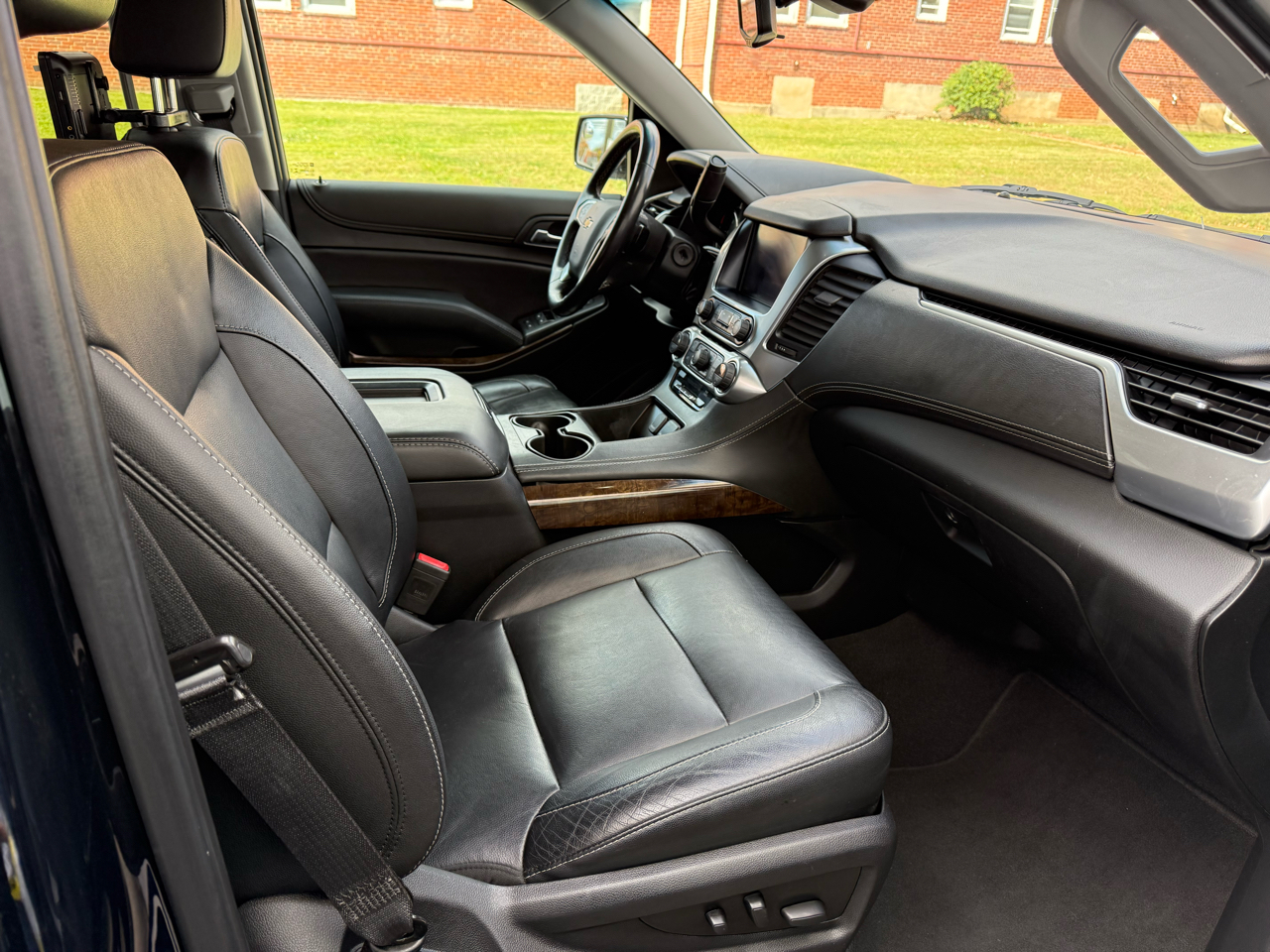 Chevrolet Suburban 4WD 4dr LS 2020 Chevrolet Suburban 4WD 4dr LS 2020