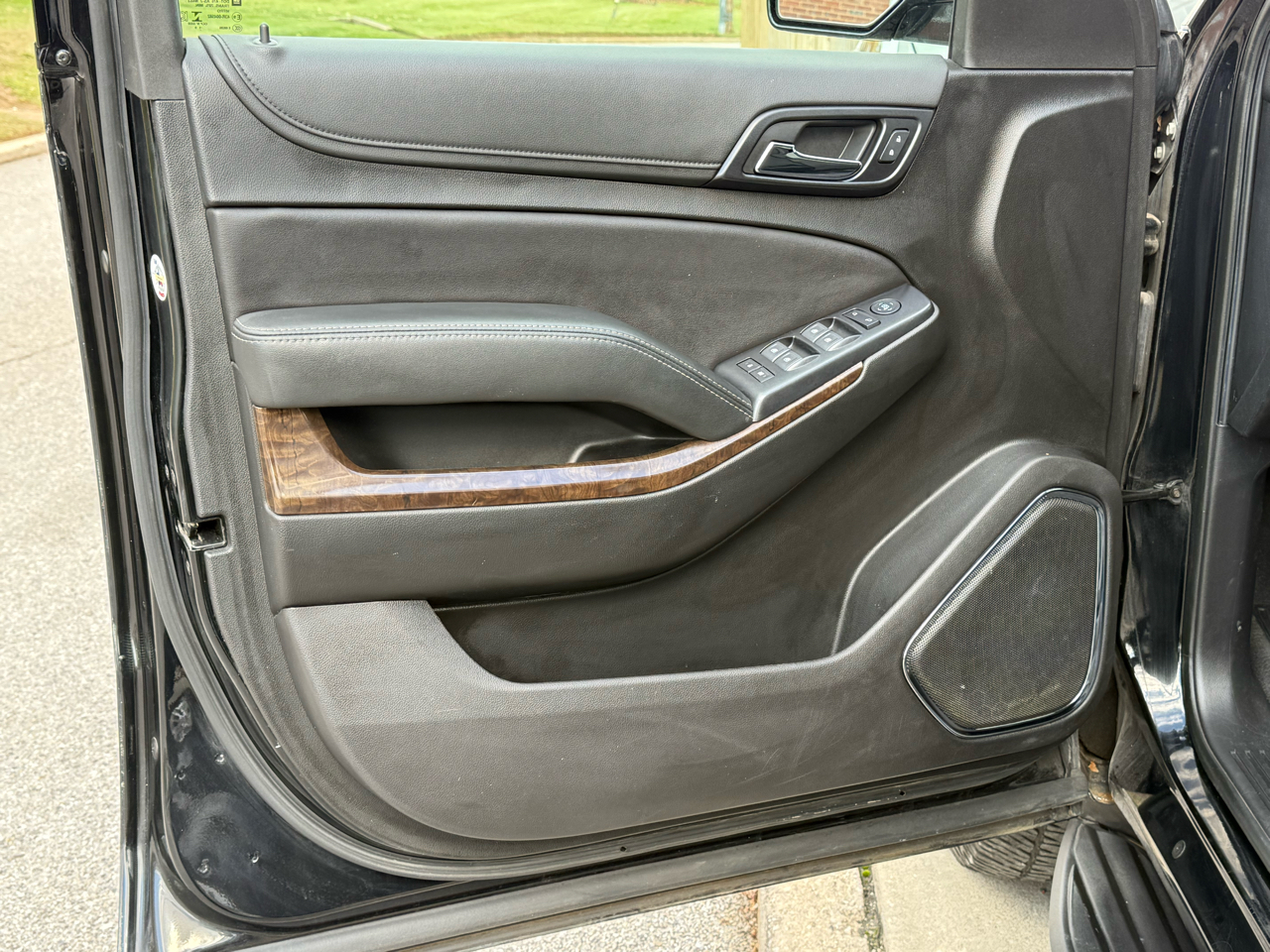 Chevrolet Suburban 4WD 4dr LS 2020 Chevrolet Suburban 4WD 4dr LS 2020