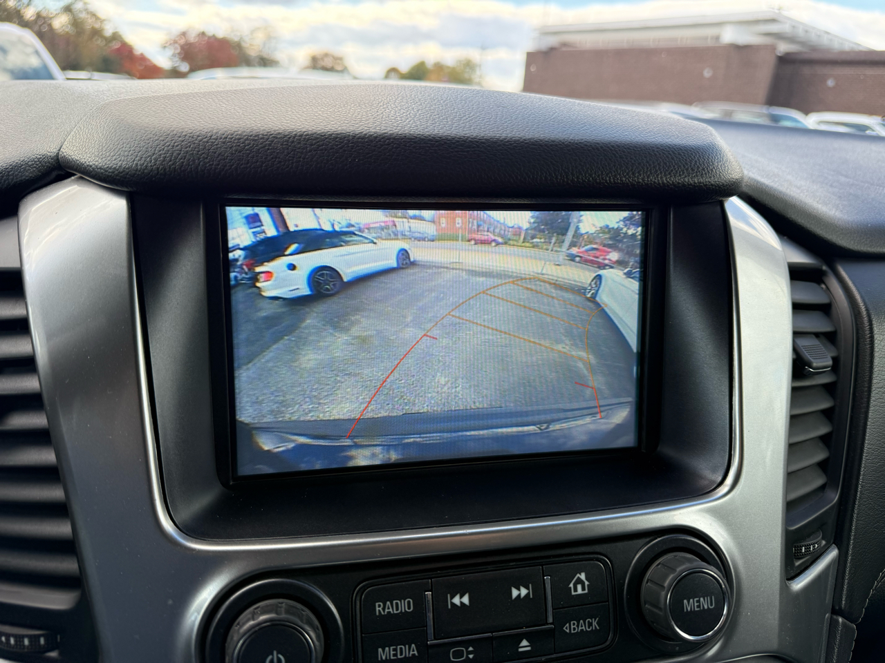 Chevrolet Suburban 4WD 4dr LS 2020 Chevrolet Suburban 4WD 4dr LS 2020