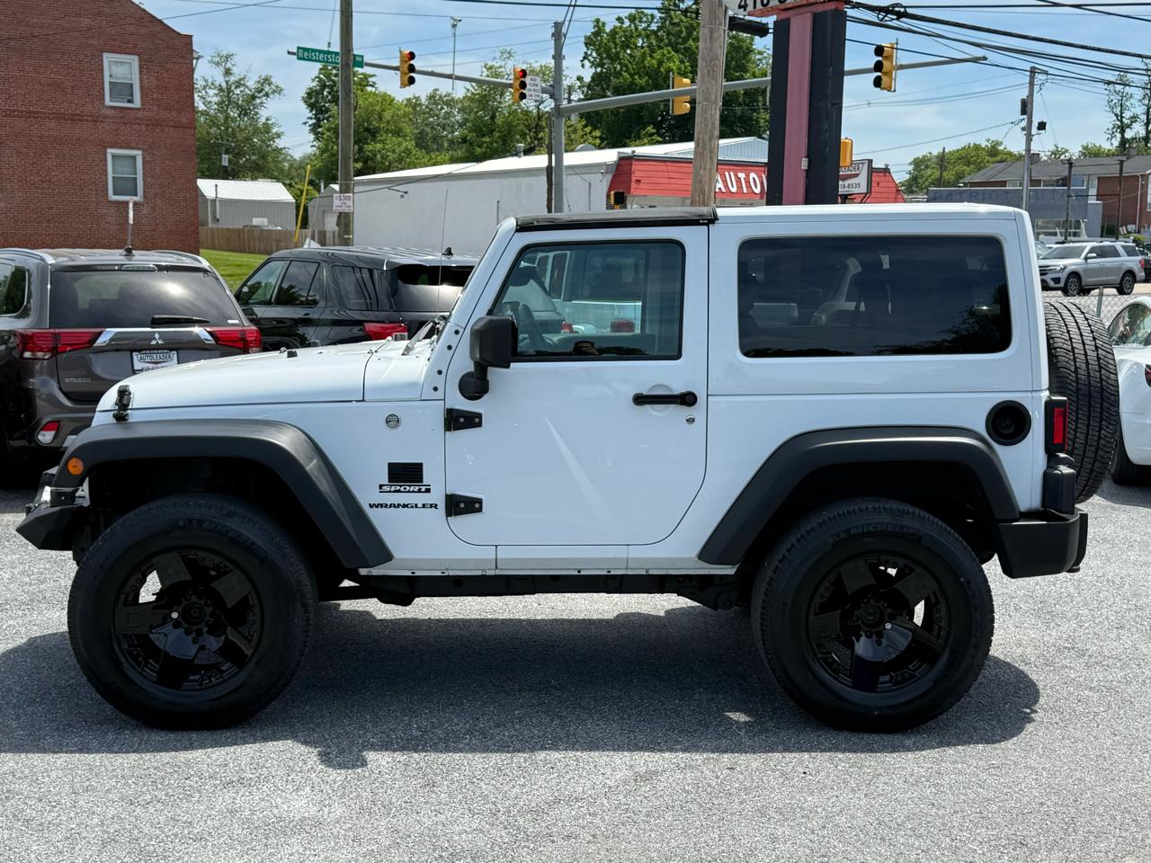 Jeep Wrangler 4WD 2dr Sport 2016