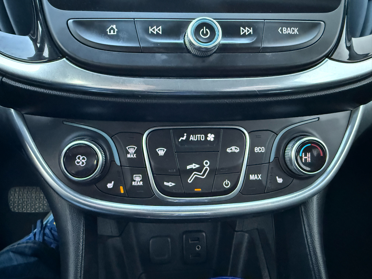 Chevrolet Volt 5dr HB Premier 2017