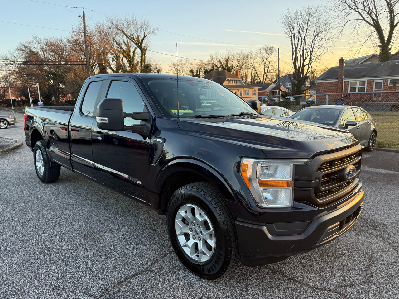 Ford F-150 XL 2WD SuperCab 8' Box 2022