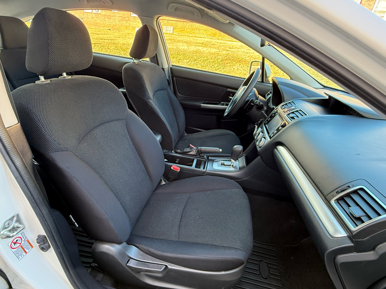 Subaru Impreza Wagon 5dr CVT 2.0i Premium 2015