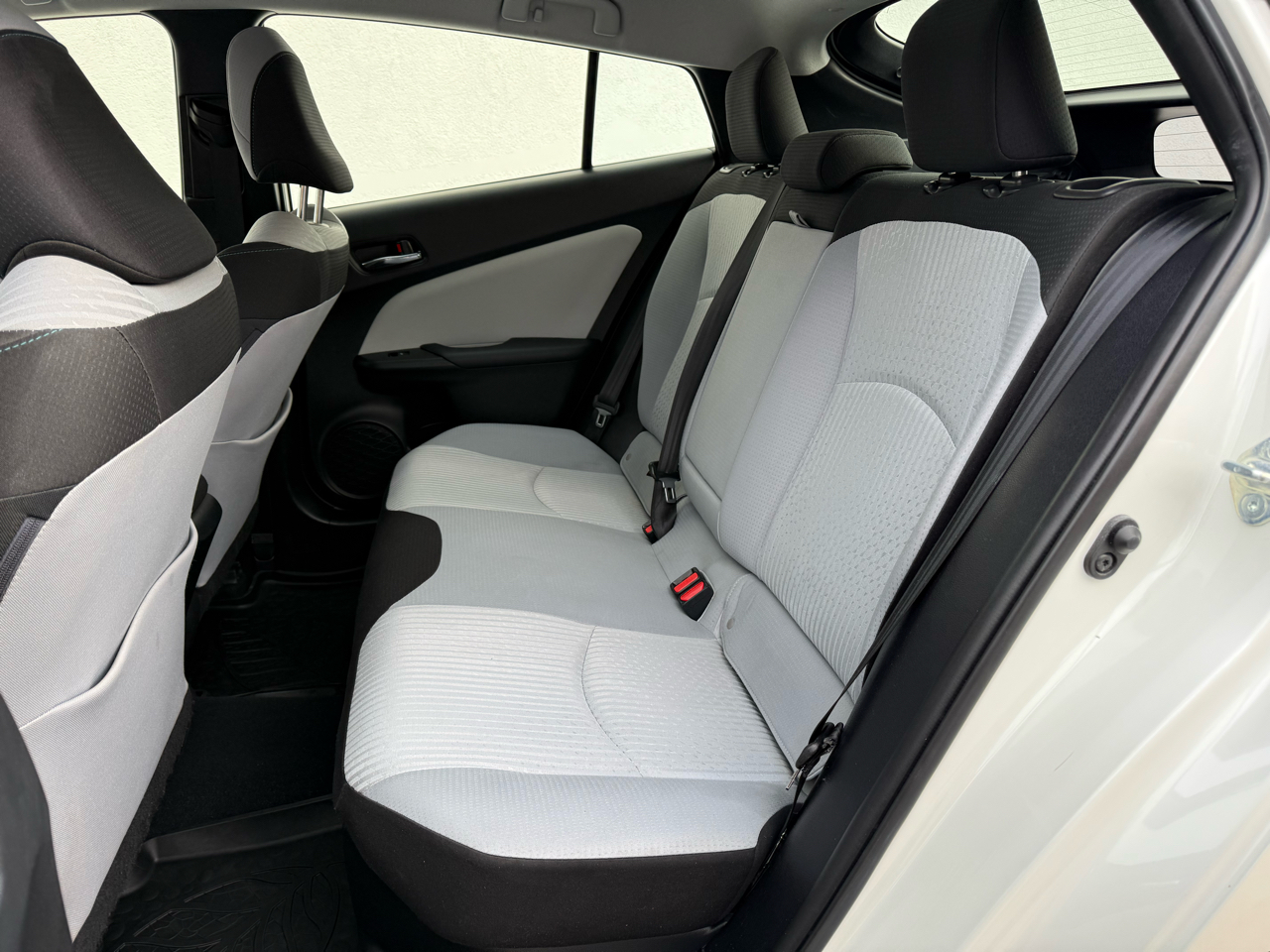 Toyota Prius Three Touring (Natl) 2018