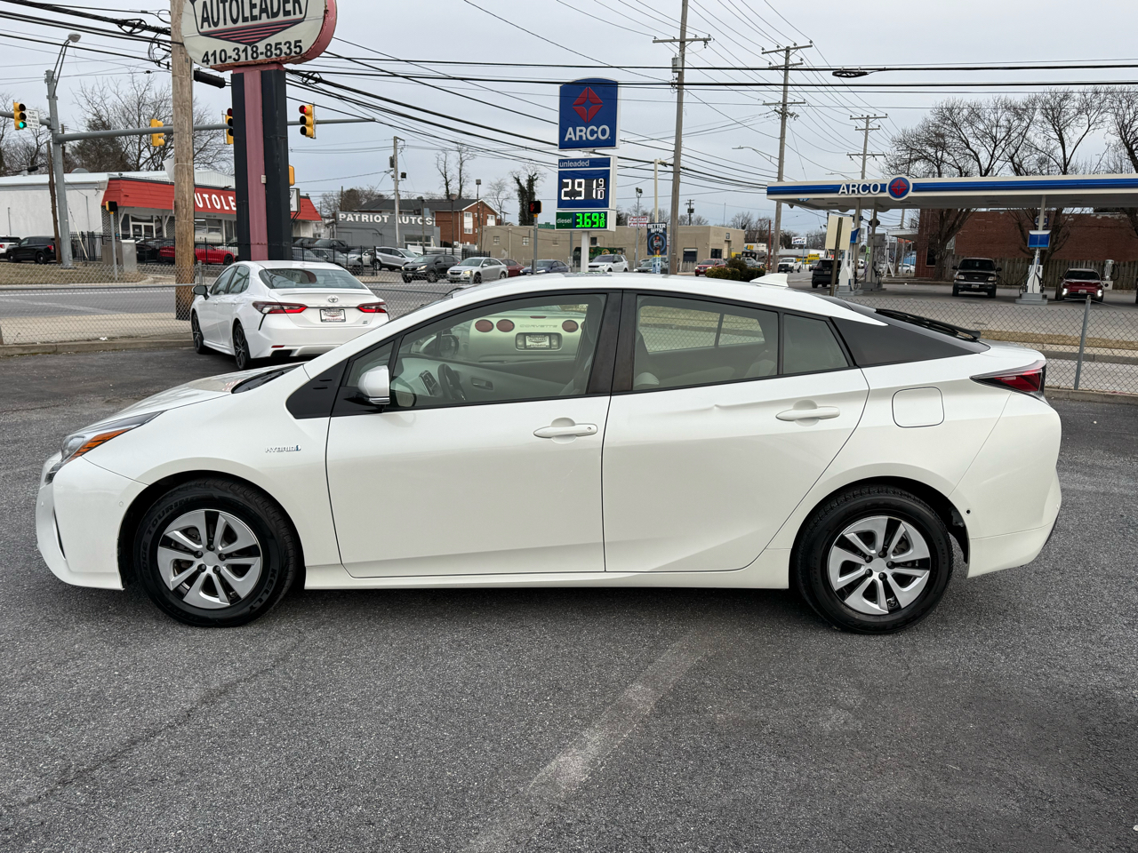Toyota Prius Three Touring (Natl) 2018