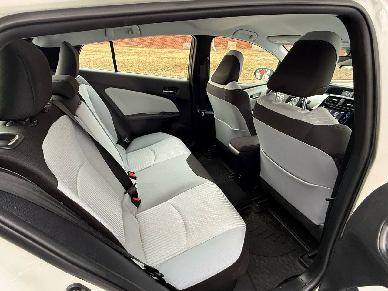 Toyota Prius Three Touring (Natl) 2018