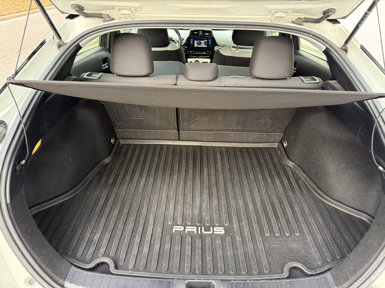 Toyota Prius Three Touring (Natl) 2018