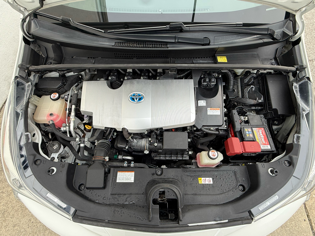 Toyota Prius Three Touring (Natl) 2018