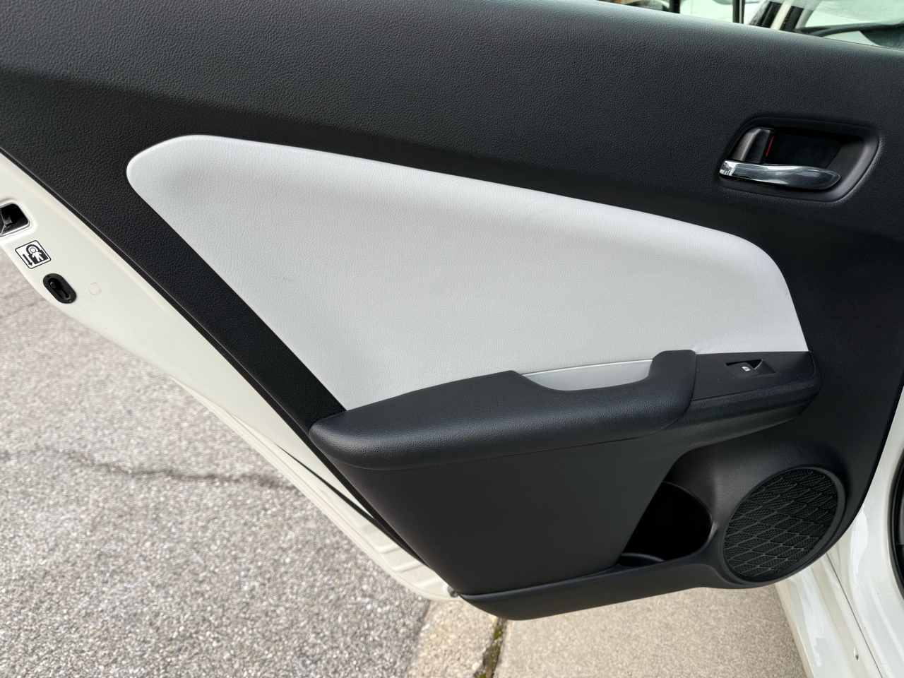 Toyota Prius Three Touring (Natl) 2018