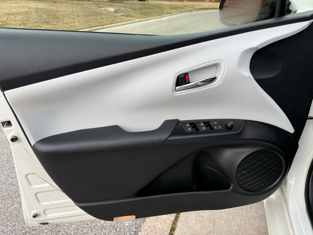 Toyota Prius Three Touring (Natl) 2018