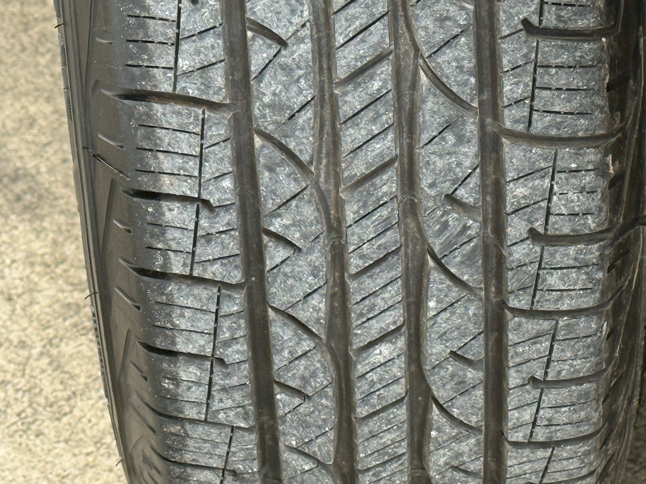 Toyota Prius Three Touring (Natl) 2018