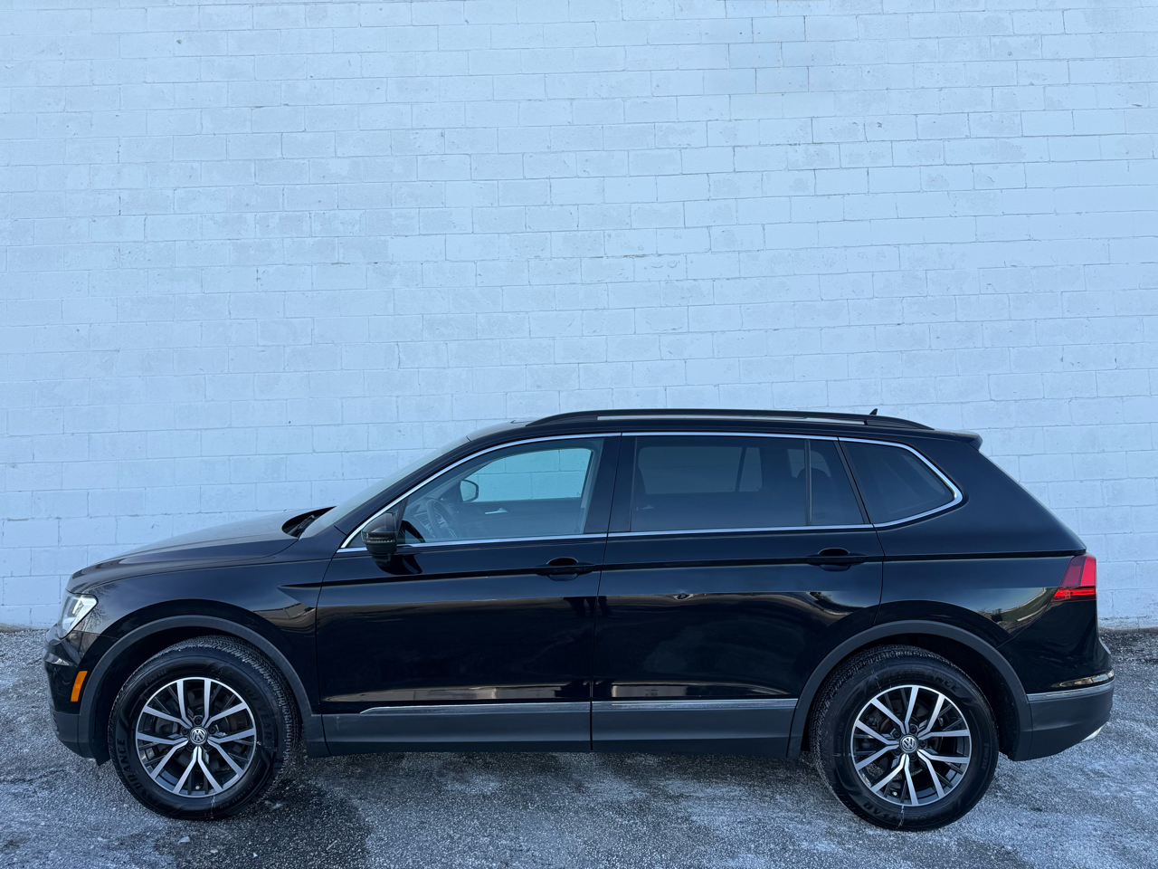 Volkswagen Tiguan 2.0T SE R-Line Black FWD 2020