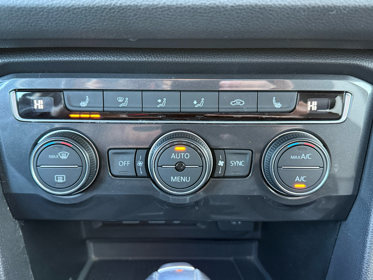 Volkswagen Tiguan 2.0T SE R-Line Black FWD 2020