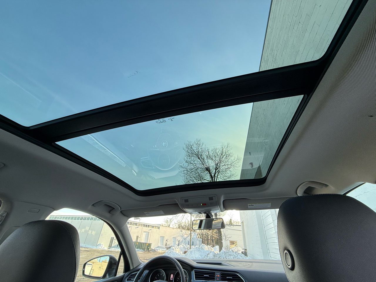 Volkswagen Tiguan 2.0T SE R-Line Black FWD 2020