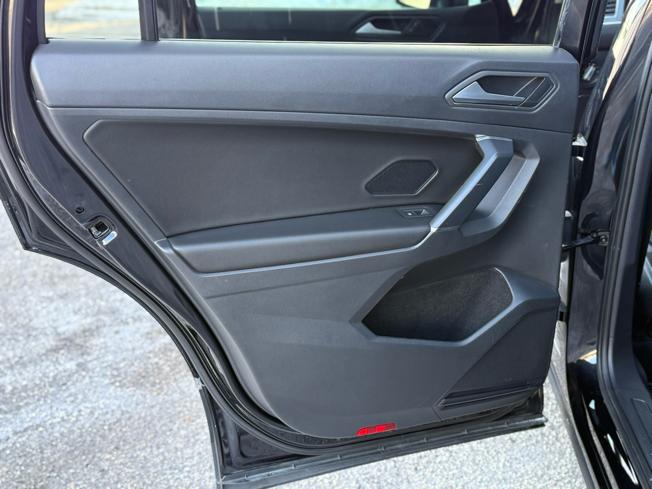 Volkswagen Tiguan 2.0T SE R-Line Black FWD 2020