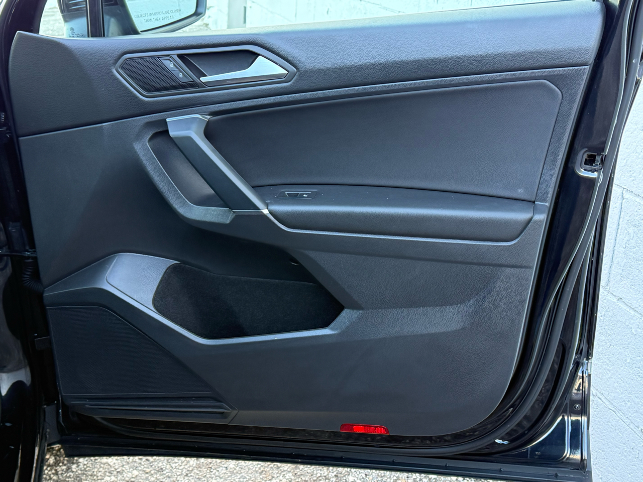 Volkswagen Tiguan 2.0T SE R-Line Black FWD 2020