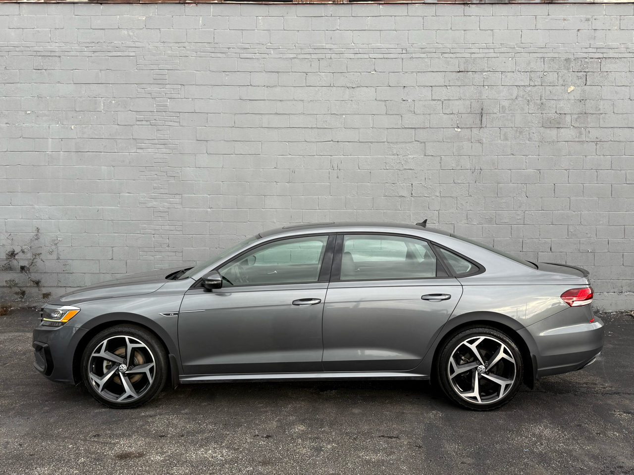 Volkswagen Passat 2.0T R-Line Auto 2020