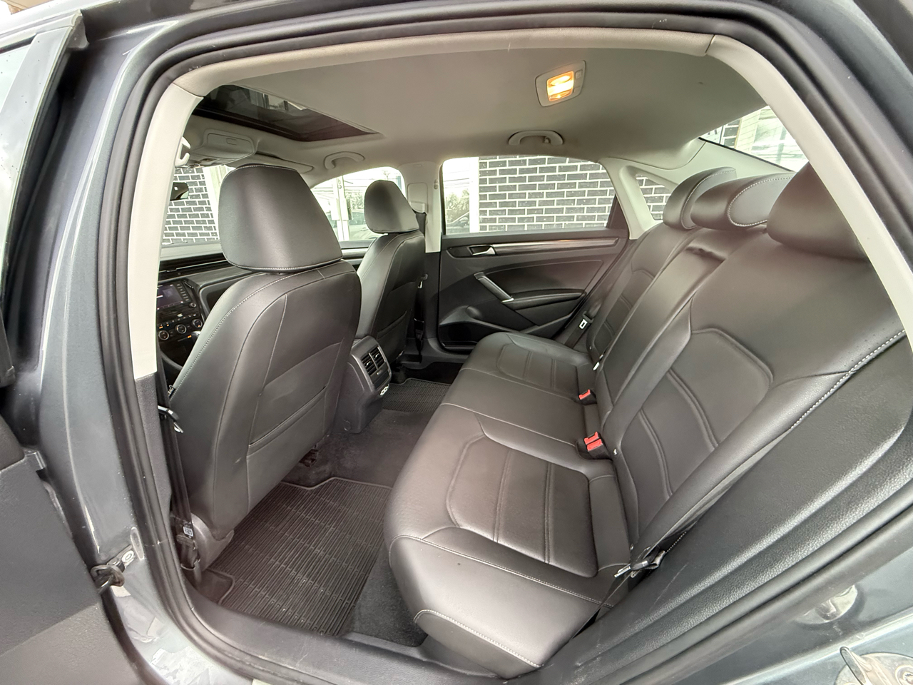 Volkswagen Passat 2.0T R-Line Auto 2020