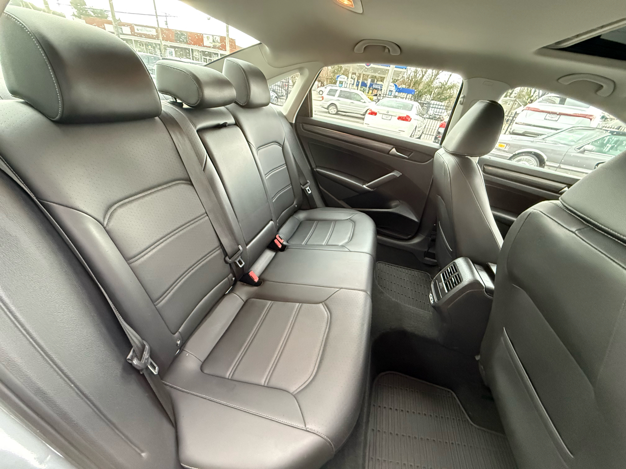 Volkswagen Passat 2.0T R-Line Auto 2020