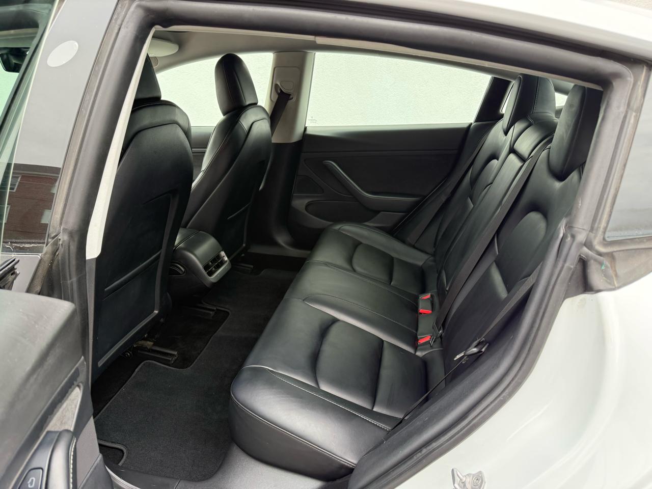 Tesla Model 3 Standard Range Plus RWD 2021