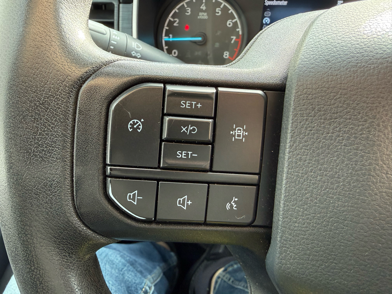 Ford F-150 XLT 4WD SuperCab 8' Box 2021