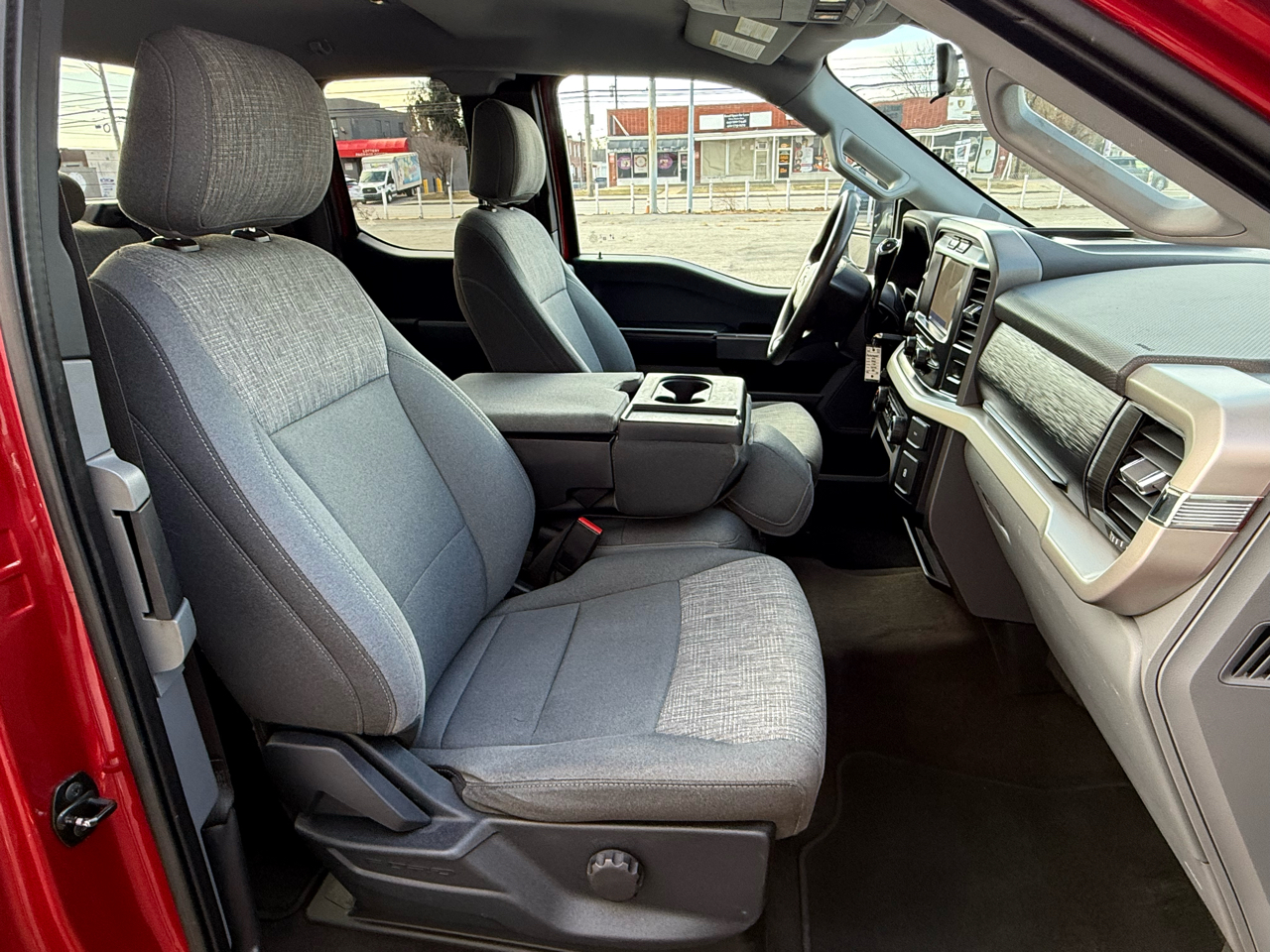 Ford F-150 XLT 4WD SuperCab 8' Box 2021