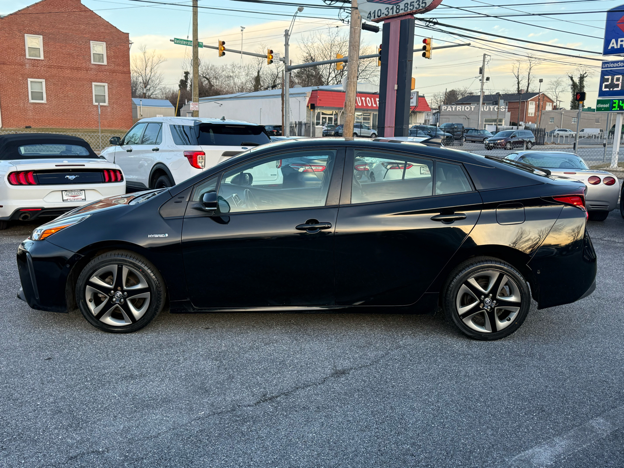 Toyota Prius XLE (Natl) 2021