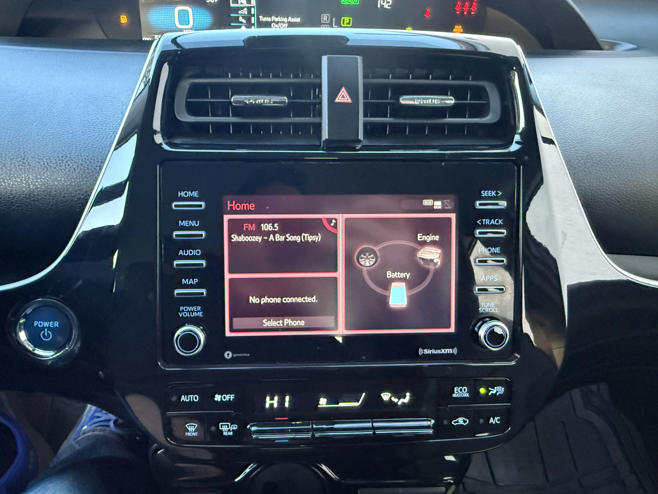 Toyota Prius XLE (Natl) 2021