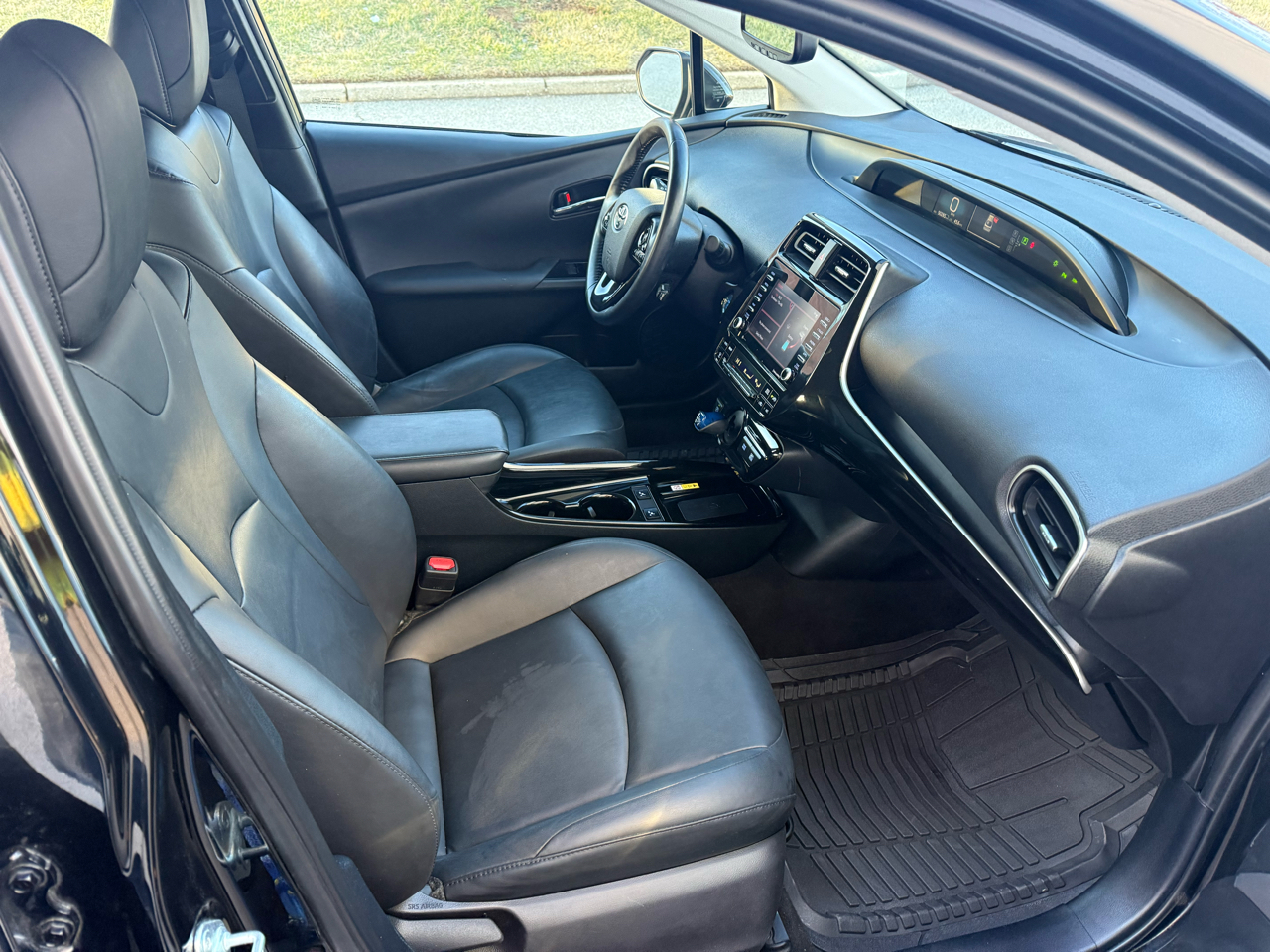 Toyota Prius XLE (Natl) 2021